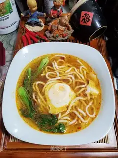 Shrimp sauce and potatoes