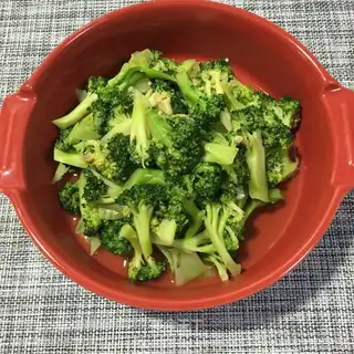 Garlic broccoli