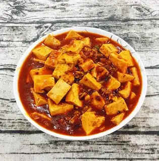 Spicy sauce and tofu