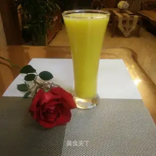 Squeeze orange