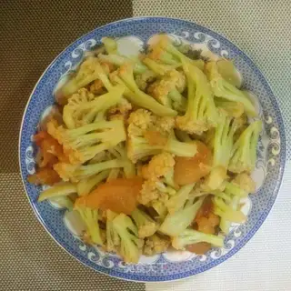 Tomato fried organic vegetables