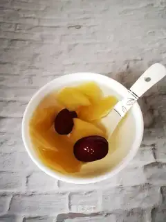 Apple date soup