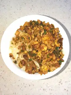 Crushed pepper egg noodles