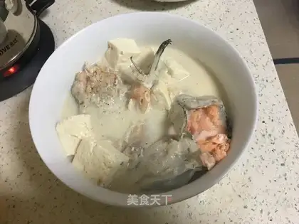 Tofu salmon soup