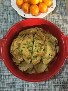 Egg dumplings, almond mushrooms