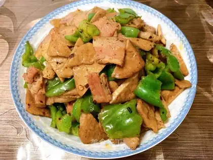 Green pepper tea and salted meat