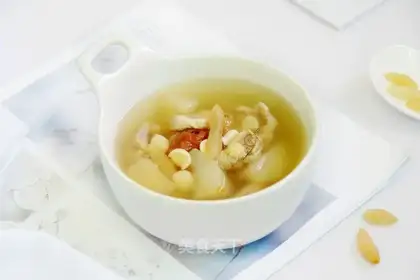 Madonna's skinny broth