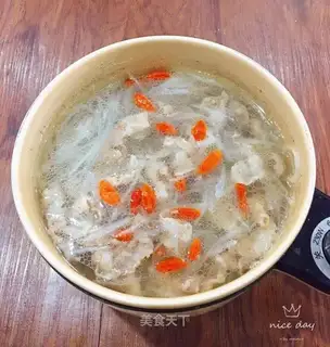 The radish lamb soup