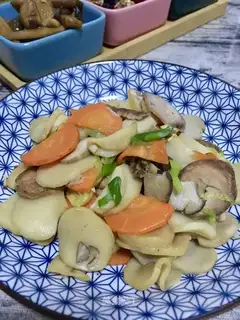 Weenie fried abalone mushrooms