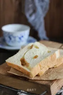 Cinnamon dry toast