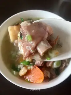 A warm stomach of lamb soup