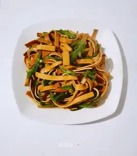 Cream pepper fried beans