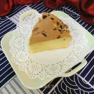 walnut cranberry cake