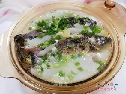 Squid radish soup