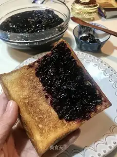 Blueberry jam