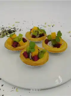 Fruit omelet