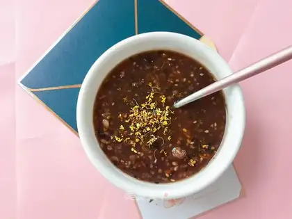Cinnamon and greasy rice