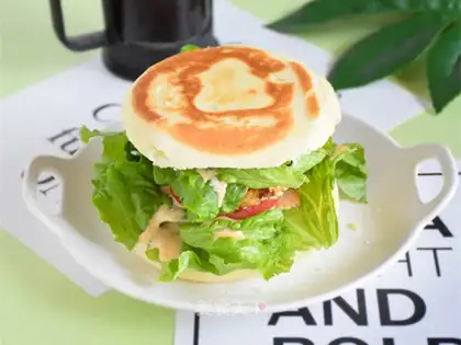 White pie burger