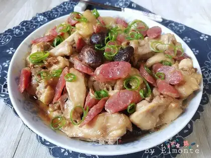 Weenie mushroom steam chicken