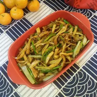 Dry apricot mushrooms