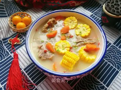 Carrot corn pig neck soup