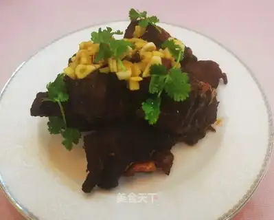 Old Peking Bee