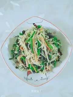Golden fungus spinach