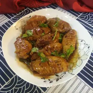 Red chicken wings