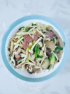 Scrambled mushrooms