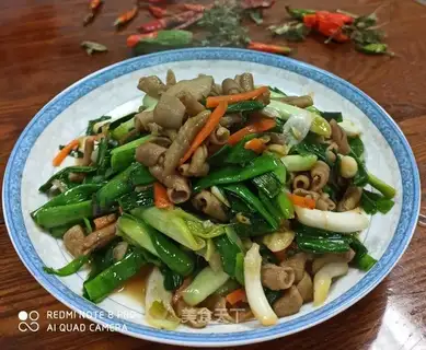 Garlic duck intestines