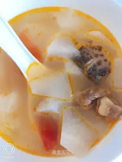 Tomato radish and oxen soup