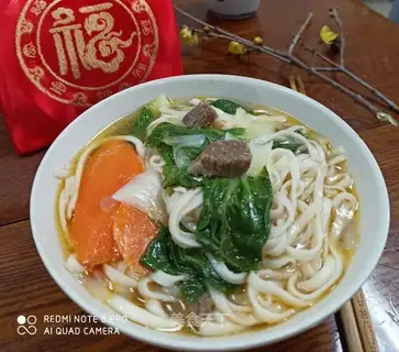 Beef soup noodles