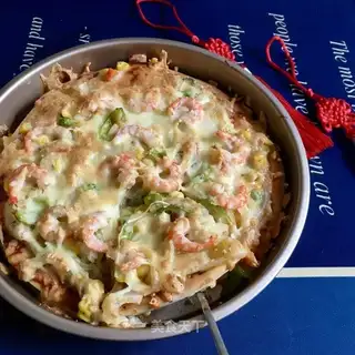 Sweet shrimp pizza