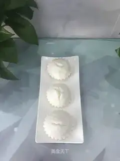 Steamed rice cake