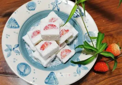 Strawberry coconut milk