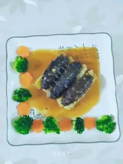 Homes burn sea cucumbers