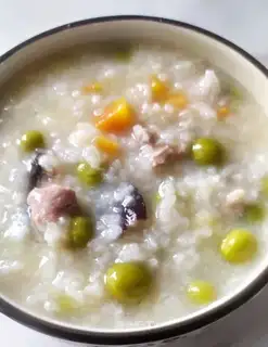 Porridge of mushroom beef peas