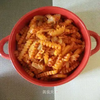 Hot cabbage with fries