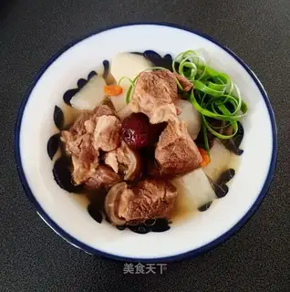 The radish lamb soup