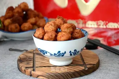 Red fire fried meatballs