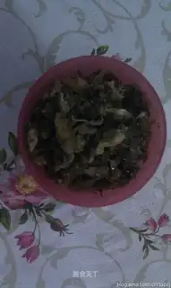 Serve with porridge and vegetables