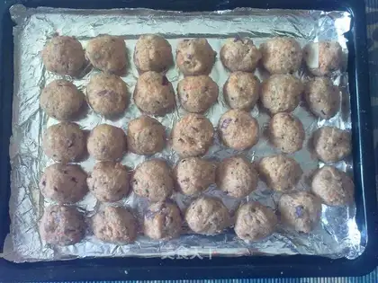 Roasted lotus root beef meatballs