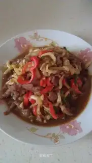 stir-fried shredded beef with cabbage