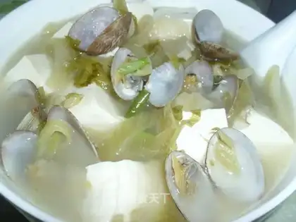 Pickled vegetable tofu and shellfish soup