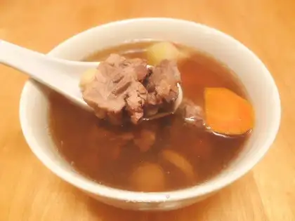 Huaishan zucchini pork bone soup