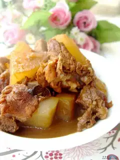 Stewed ribs with radish