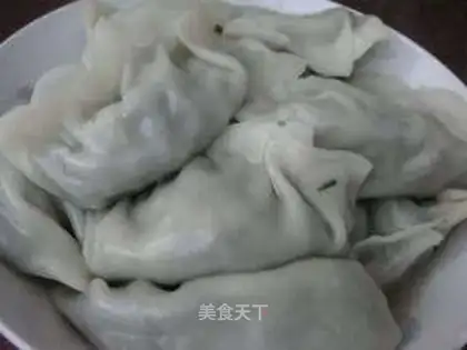 Leek and egg dumpling stuffing