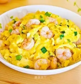 Shrimp with smooth egg