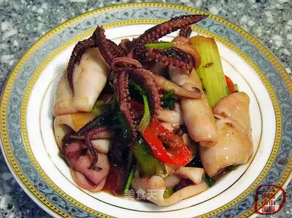 Sauteed fish with scallion