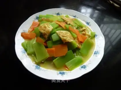 stir-fry three slices